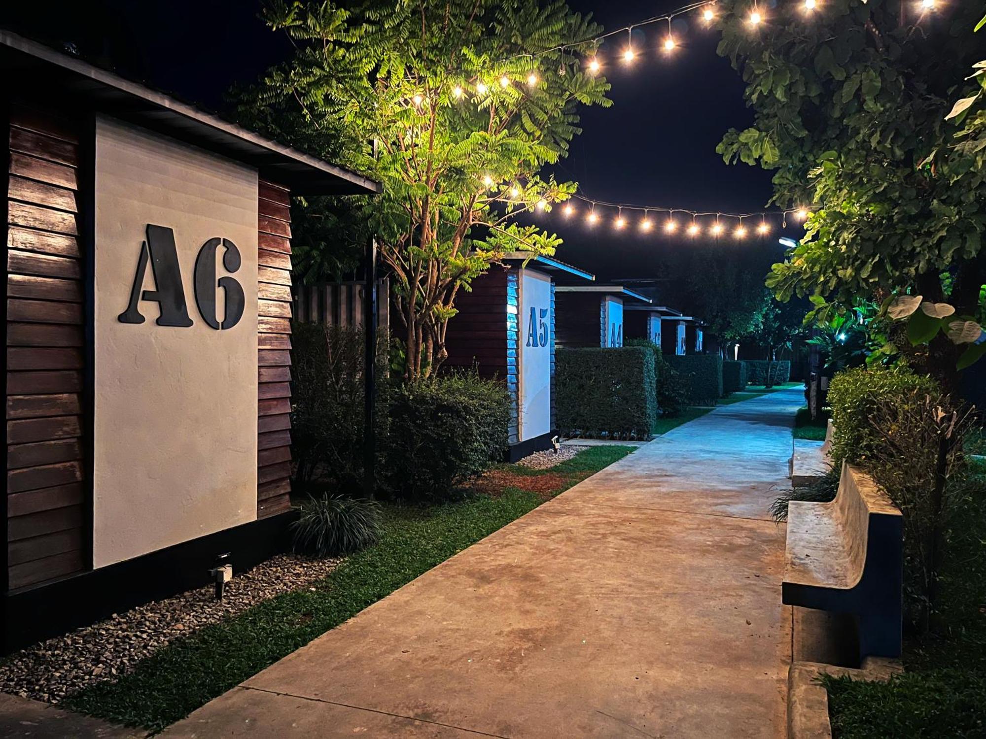 Kong Resort Vangvieng Vang Vieng Bagian luar foto